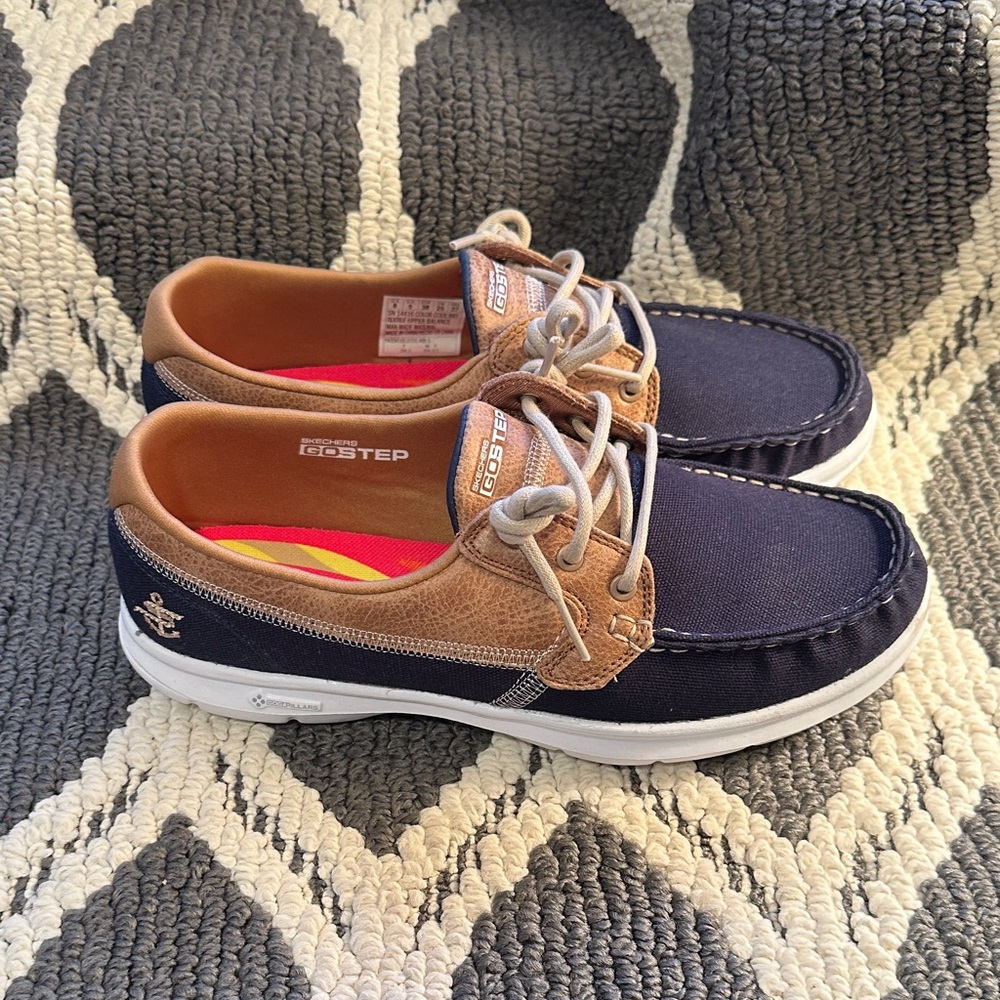 Skechers Navy and Brown Casual Shoes - Picture 2 of 4
